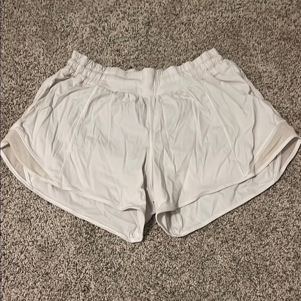 Lululemon White Hotty Hot 4inch Shorts